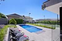 Book Mount Hotham Accommodation Vacations Accommodation Gladstone Accommodation Gladstone