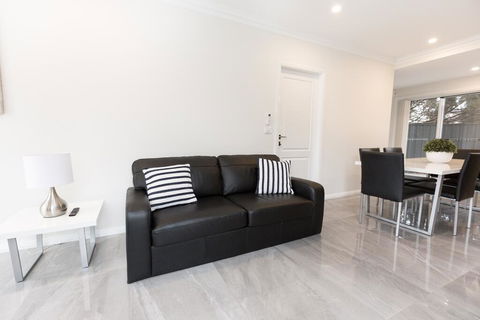 Wagga Apartments #2 - Accommodation Gladstone 1