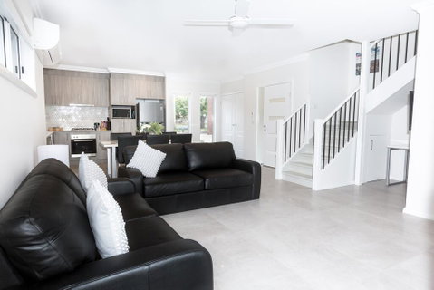 Wagga Apartments #5 - Accommodation Gladstone 0