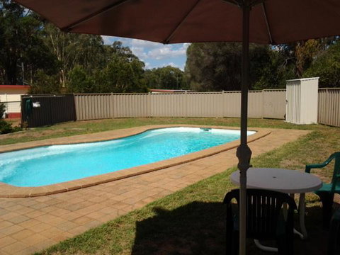 Wagon Wheel Motel & Units - Accommodation Gladstone 0