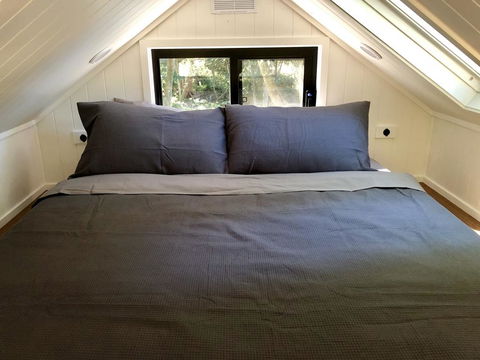 Walden Tiny House - Accommodation Gladstone 3
