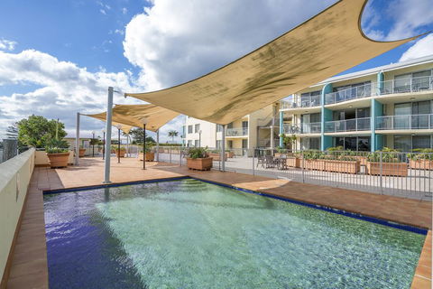 Waldorf, Unit 409 - The Entrance, NSW - Accommodation Gladstone 1