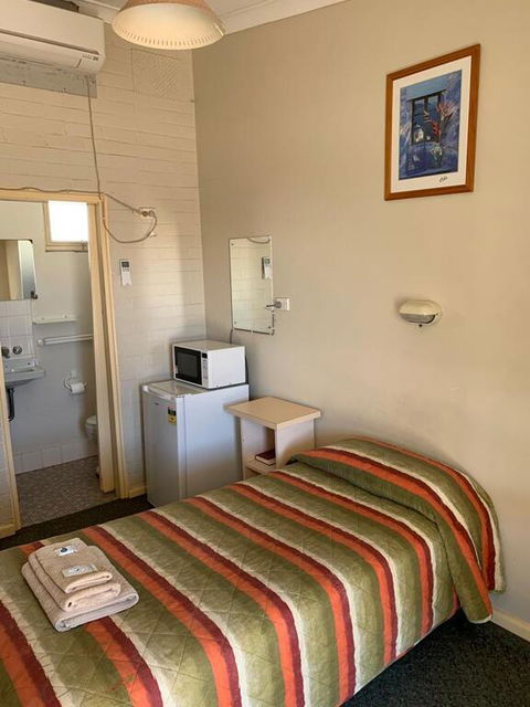 Walgett Motel - Accommodation Gladstone 1