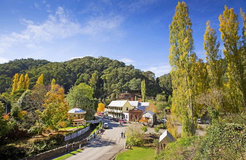 Walhalla's Star Hotel - Accommodation Gladstone 0