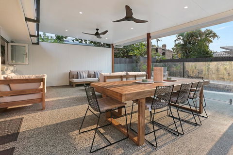 Walk To Hastings Street, Noosa Sound - Accommodation Gladstone 1