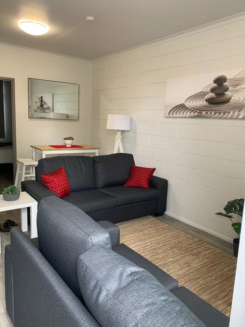 Walk To Lamberts Beach With Wi-fi And Netflix - Accommodation Gladstone 0