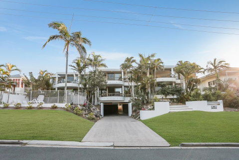 Walk To The Beach, Sunshine Beach - Accommodation Gladstone 0