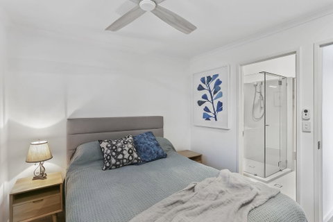 Walking On Sunshine - Accommodation Gladstone 2