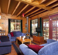 Wallaby Leap - Accommodation Gladstone