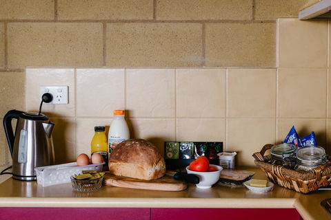 Wallaby Ridge Retreat - Accommodation Gladstone 1