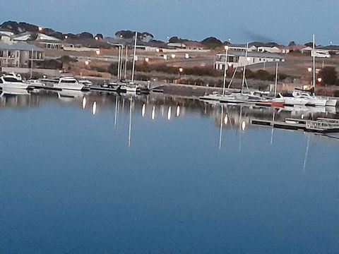 Wallaroo Marina Sea Vu Apartment - Accommodation Gladstone 2