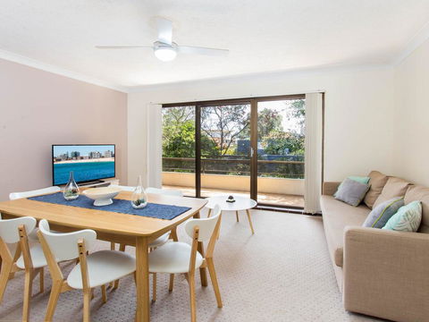 Wallis Court 5 - Accommodation Gladstone 0