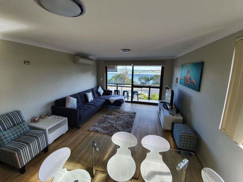 Wallis View 13 - Accommodation Gladstone 3