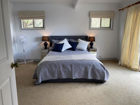Wanjii II Pool & Spa Getaway - Accommodation Gladstone 1