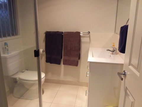 Waratah And Wattle Apartments - Accommodation Gladstone 1