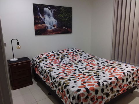Waratah And Wattle Apartments - Accommodation Gladstone 3