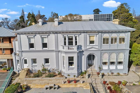 Waratah On York - Accommodation Gladstone 3