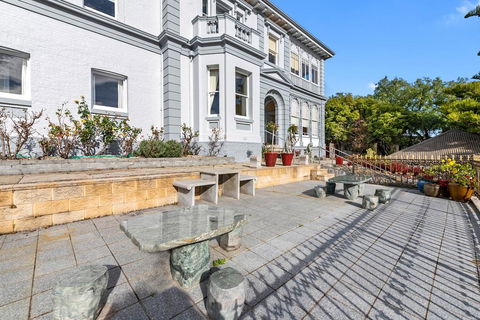 Waratah On York - Accommodation Gladstone 0