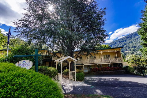 Warburton Lodge - Accommodation Gladstone 0