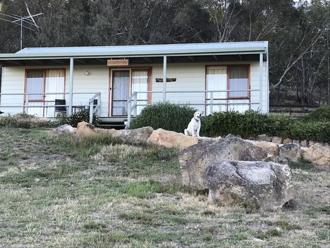 Warby Cottage - Accommodation Gladstone 2