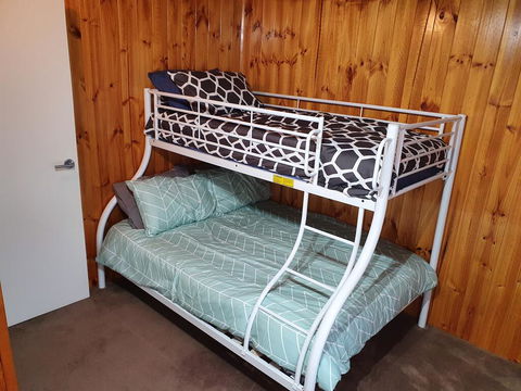 Ward Street Holiday House - Accommodation Gladstone 3