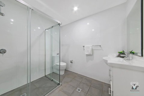 WARRICK FRAM 3 BEDS APT FREE PARKING WALK TO WESTFIELD CLOSE TO HOSPITAL NWF003 - Accommodation Gladstone 3