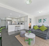 WARRICK FRAM 3 BEDS APT FREE PARKING WALK TO WESTFIELD CLOSE TO HOSPITAL NWF003 - Accommodation Gladstone