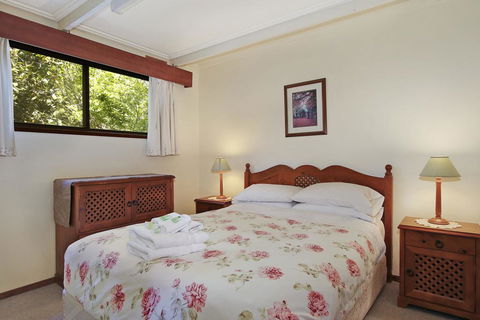 Warrina - Over Looking Ovens River - Accommodation Gladstone 3