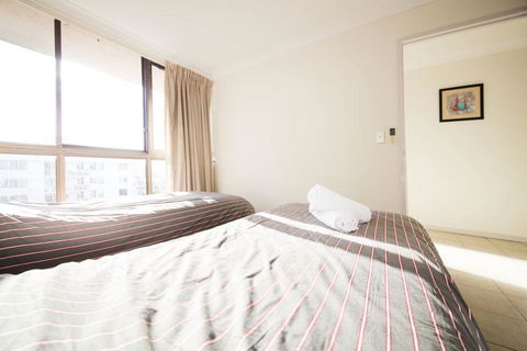 Warringa Surf Holiday Apartments - Accommodation Gladstone 2