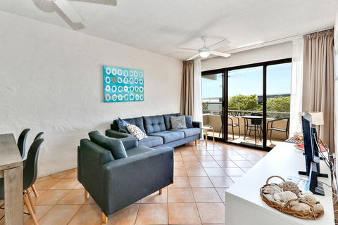 Warroo Apartments - Accommodation Gladstone 3