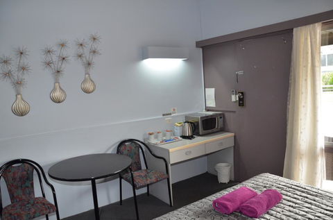 Warwick Motor Inn - Accommodation Gladstone 3