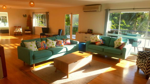 Wategos Surf Shack - Accommodation Gladstone 0
