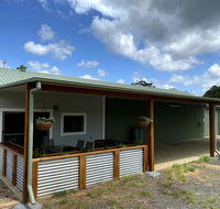 Waterfall Unit Farm Stay - Accommodation Gladstone