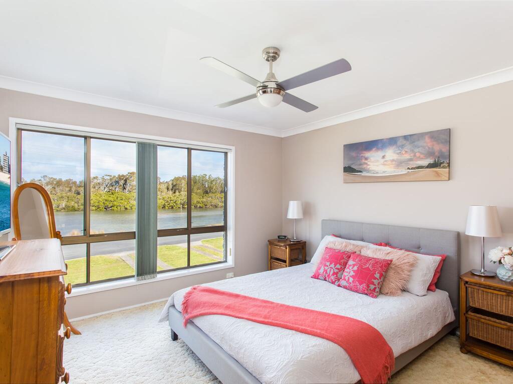 Tuncurry NSW Accommodation Gladstone