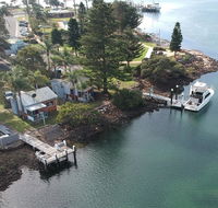 Waterfront Cottages - Accommodation Gladstone
