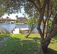 Waterfront Delight on Cater - Accommodation Gladstone
