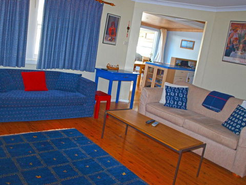 Waterfront Heaven @ Callala Bay - Accommodation Gladstone 1