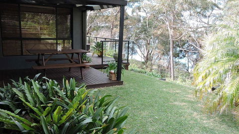 Waterfront Jervis Bay Escape Cooinda - Accommodation Gladstone 3