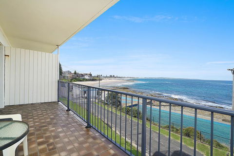 Waterfront Unit, Unit 3 - Accommodation Gladstone 1