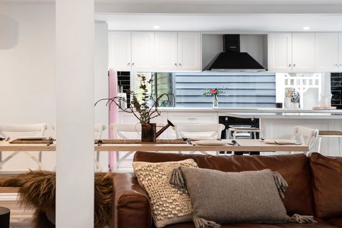 The Orchard - Accommodation Gladstone 7