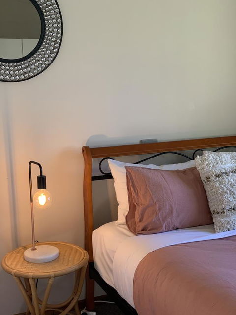 The PC Cottage - Accommodation Gladstone 5