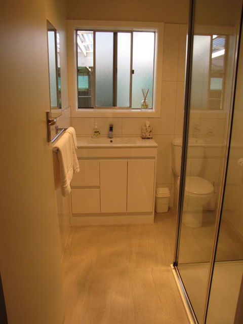 Clarke Street - Accommodation Gladstone 19