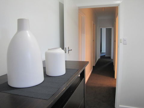 Clarke Street - Accommodation Gladstone 10