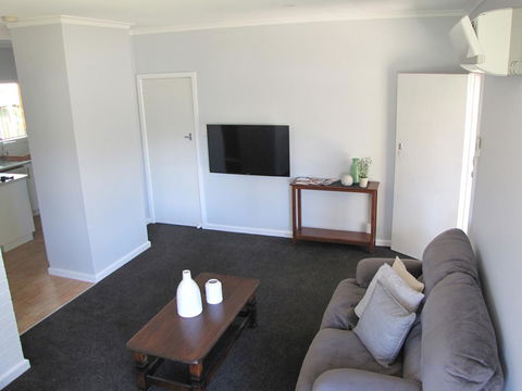 Clarke Street - Accommodation Gladstone 5