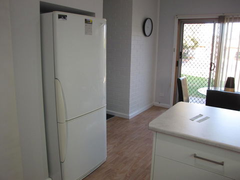 Clarke Street - Accommodation Gladstone 14