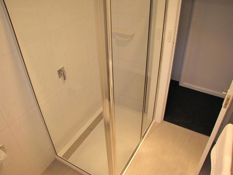 Clarke Street - Accommodation Gladstone 4