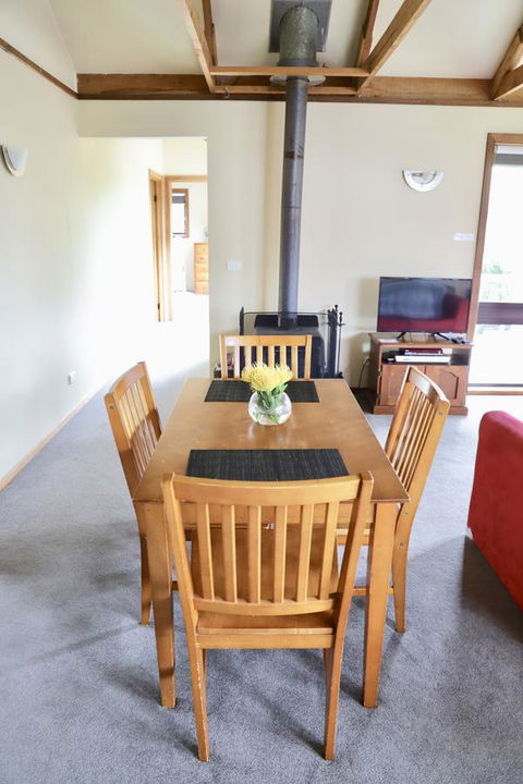 Red Ceder Cottage - Great Ocean Road - Port Campbell - Accommodation Gladstone 15