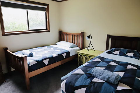 Red Ceder Cottage - Great Ocean Road - Port Campbell - Accommodation Gladstone 10