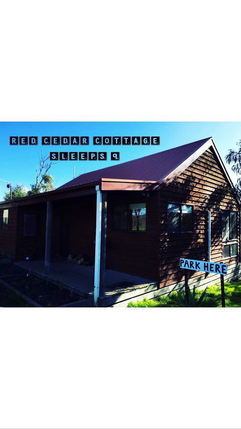 Red Ceder Cottage - Great Ocean Road - Port Campbell - Accommodation Gladstone 0