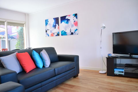 Turner Terrace - Accommodation Gladstone 8